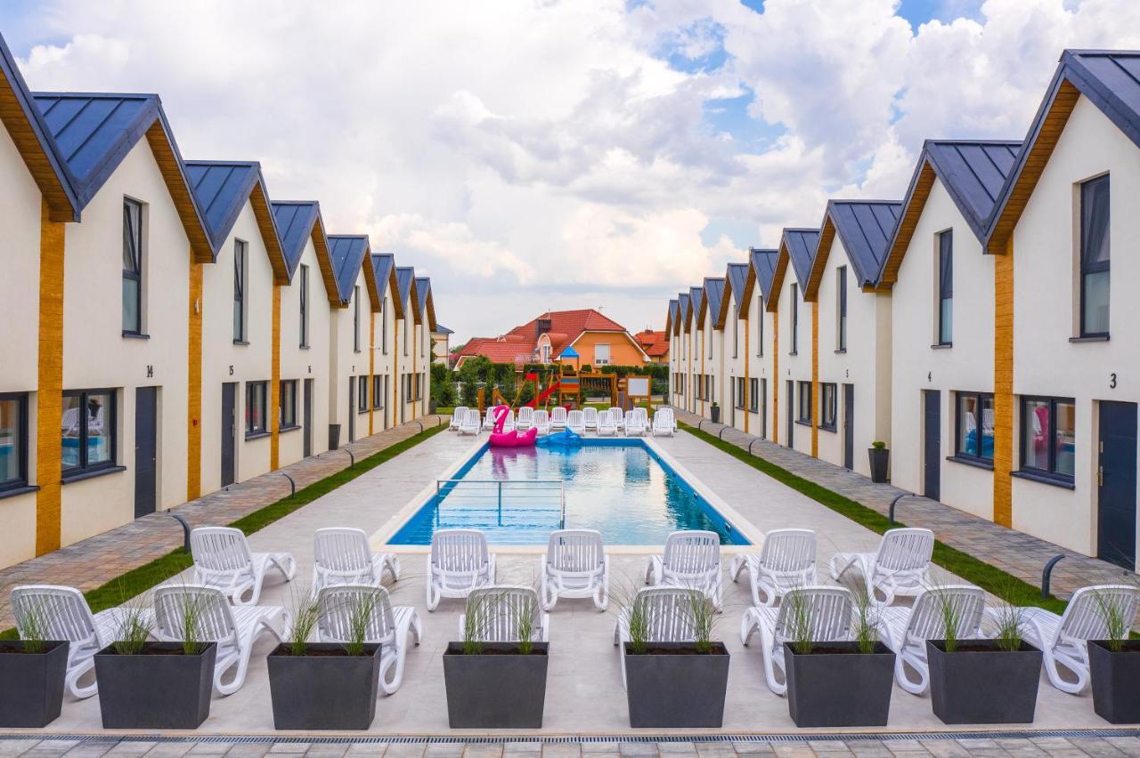 Amber Resort Rewal Exteriör bild